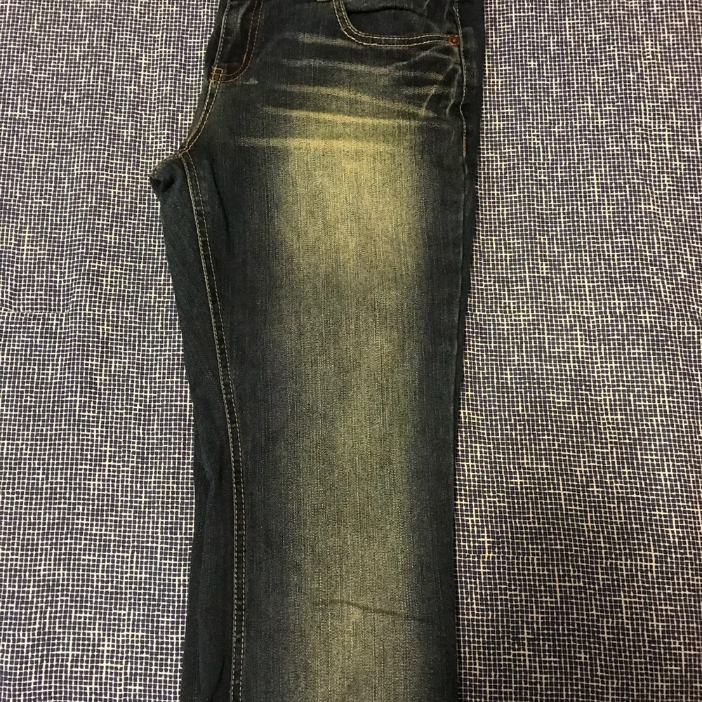 Capris - Picture 2 of 4